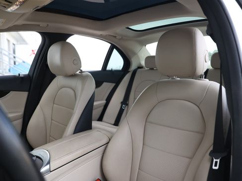 Used 2015 Mercedes-Benz C 300 Sedan image 9