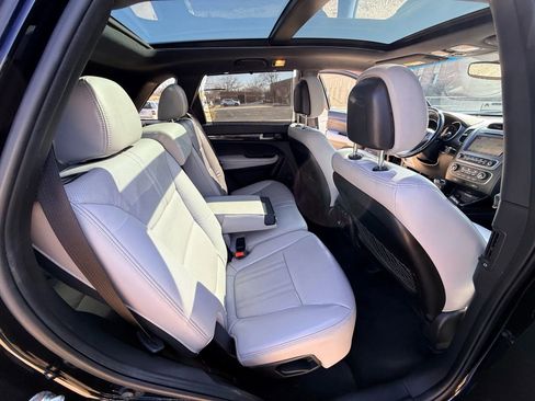 Used 2014 Kia Sorento SX w/ 3rd Row Package image 23