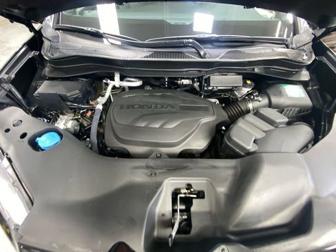 Used 2025 Honda Passport TrailSport image 39