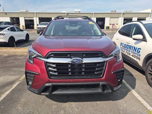 Used 2023 Subaru Ascent Limited w/ Technology Package AWD/4WD image 5