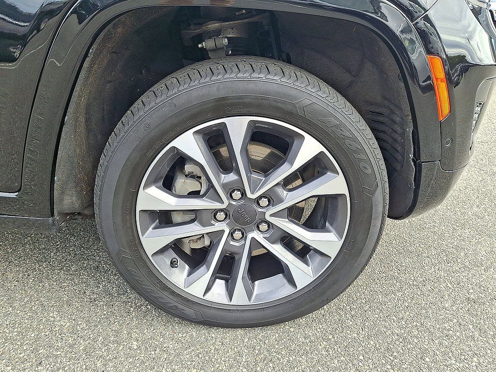 Used 2022 Jeep Grand Cherokee Overland w/ Advanced Protech Group III AWD/4WD image 33