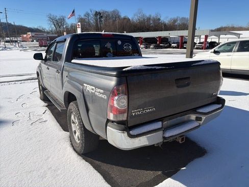 Used 2015 Toyota Tacoma 4x4 Double Cab image 10