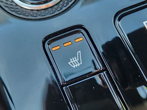 Certified 2024 Kia Niro EX image 28