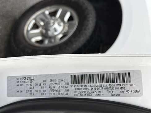 Used 2018 RAM 3500 Tradesman w/ Chrome Appearance Group image 22