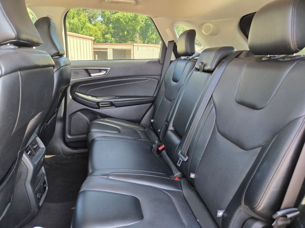 Used 2022 Ford Edge Titanium w/ Equipment Group 301A AWD/4WD image 12