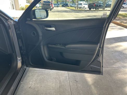 Used 2022 Dodge Charger R/T w/ Blacktop Package image 29