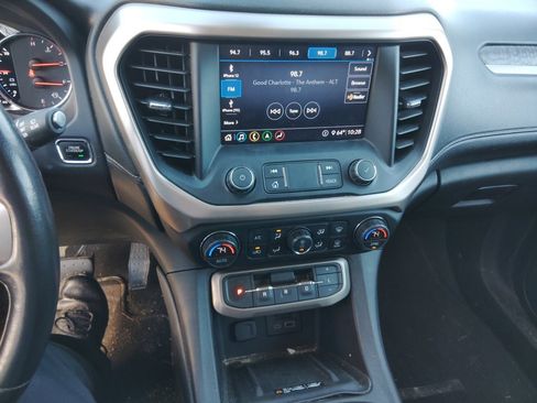 Used 2020 GMC Acadia Denali image 16