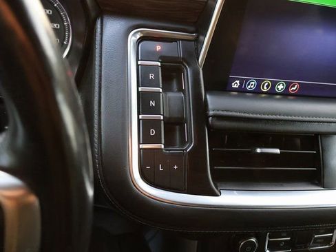 Used 2021 Chevrolet Tahoe LT w/ LT Signature Package image 37