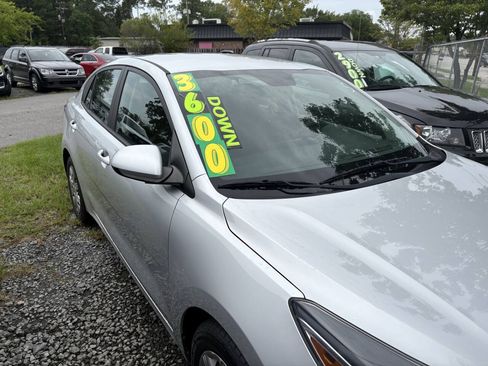 Used 2022 Kia Rio S FWD image 3