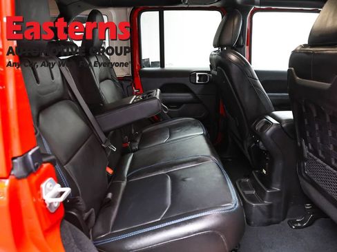 Used 2022 Jeep Wrangler Unlimited Rubicon 4xe AWD/4WD image 24