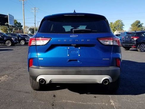 Used 2022 Ford Escape SE image 5
