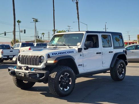 Used 2024 Jeep Wrangler Unlimited Rubicon 4xe w/ Capability Package AWD/4WD image 35