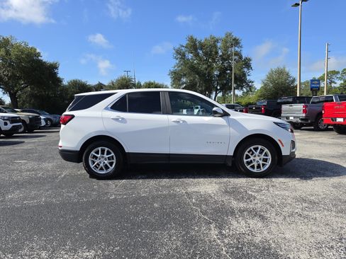 Used 2024 Chevrolet Equinox LT FWD image 3