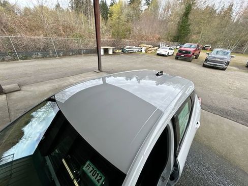 New 2027 Chevrolet Bolt LT w/ Comfort Package FWD image 19