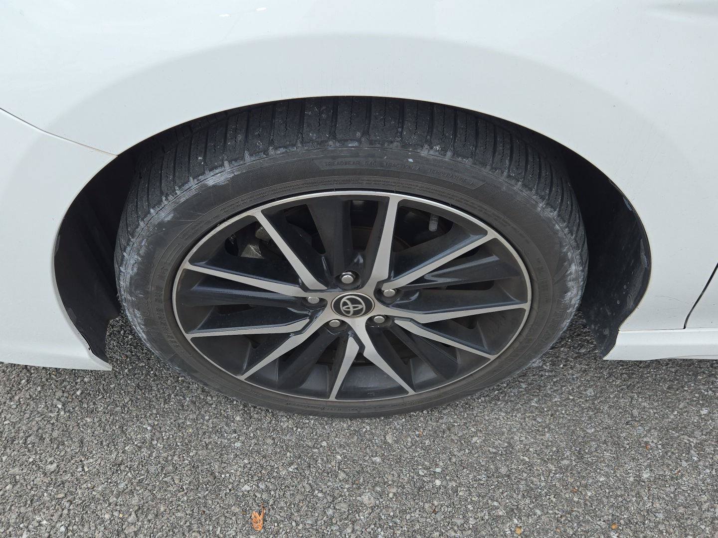 Used 2021 Toyota Camry SE w/ Carpet Mat Package (TMS) FWD image 12