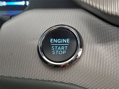 Used 2025 Ford Explorer Active image 21