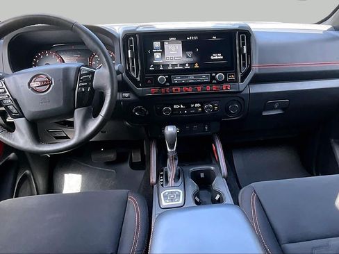 Used 2026 Nissan Frontier PRO-4X AWD/4WD image 16