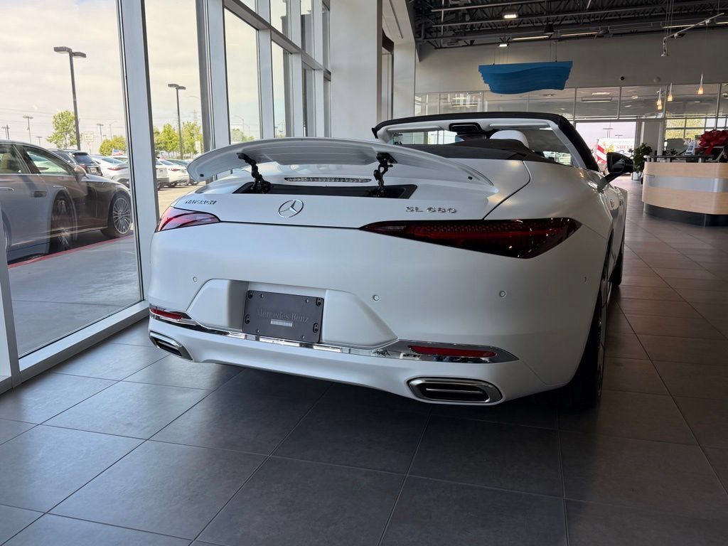 New 2026 Mercedes-Benz Maybach SL 680 image 8