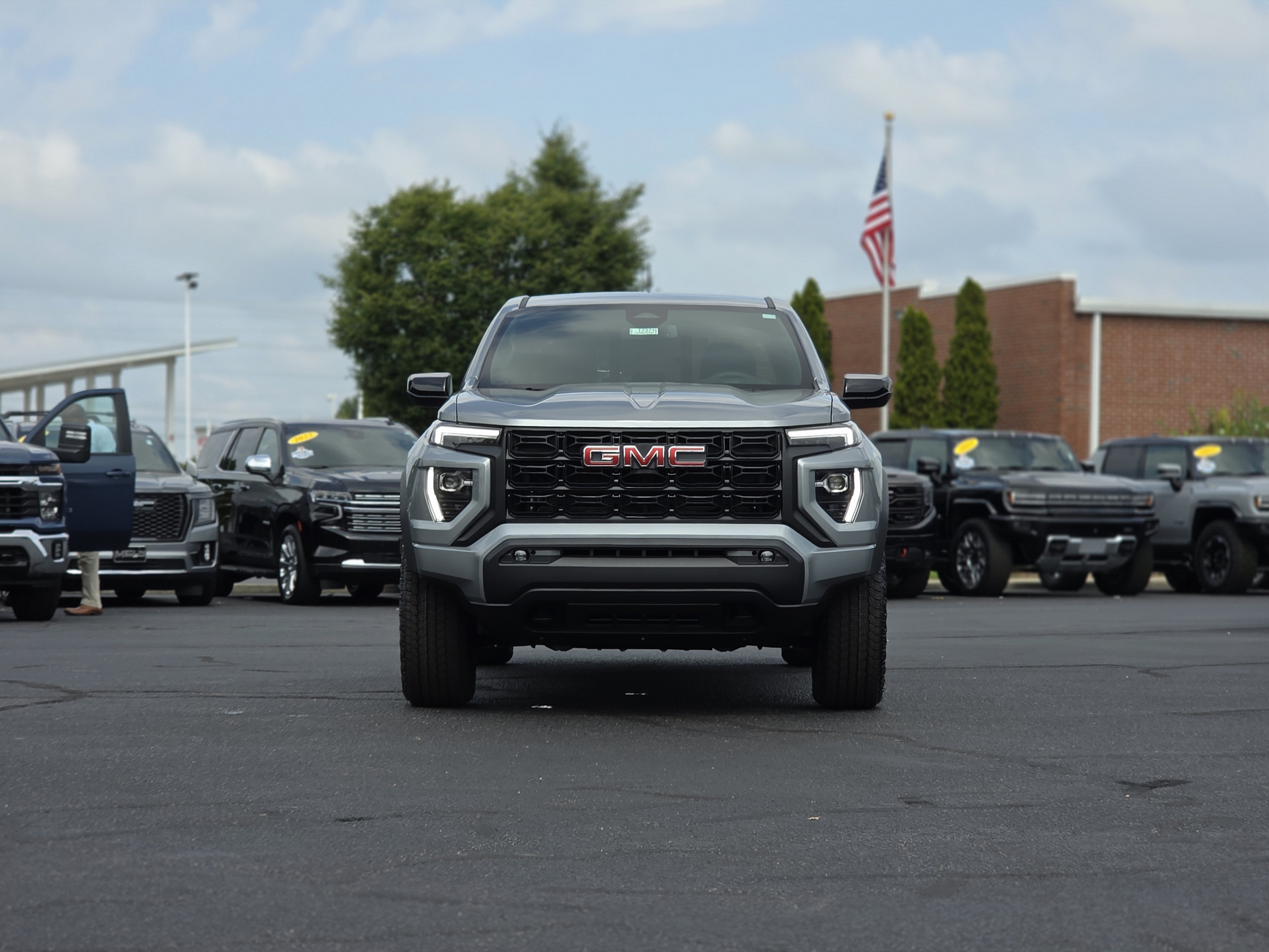 New 2026 GMC Canyon Elevation w/ Convenience Package RWD image 2