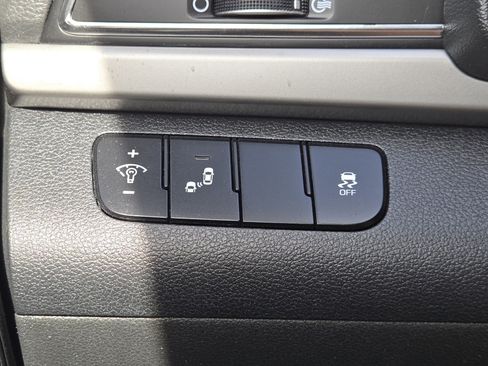 Used 2018 Hyundai Elantra SEL image 21