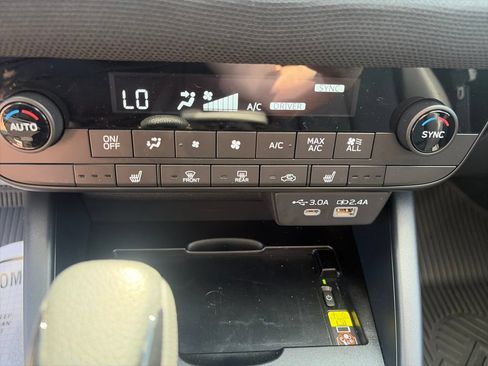 Certified 2026 Subaru Outback Premium AWD/4WD image 21