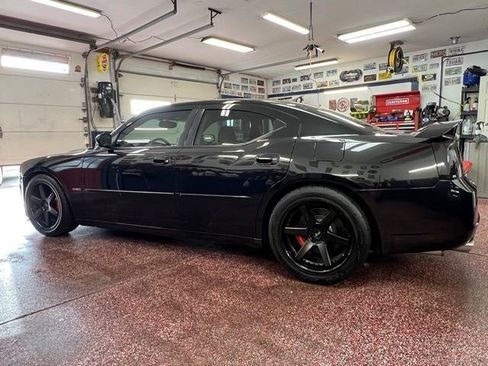 Used 2006 Dodge Charger SRT8 w/ SRT Option Group III RWD image 2