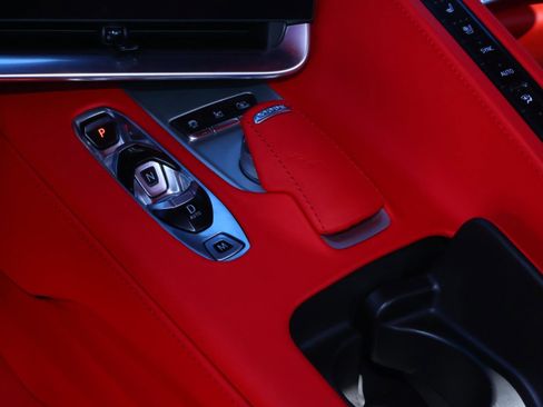 Used 2025 Chevrolet Corvette Stingray Premium Conv w/ Z51 Performance Package image 22