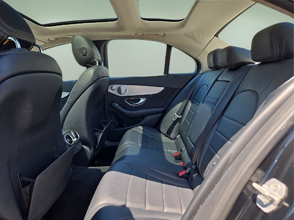 Used 2015 Mercedes-Benz C 300 4MATIC Sedan w/ Multimedia Package image 10