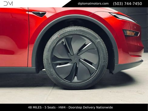 Used 2026 Tesla Model Y AWD image 39