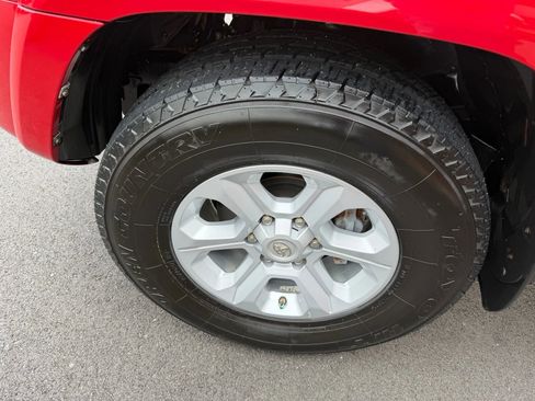 Used 2019 Toyota 4Runner SR5 image 16