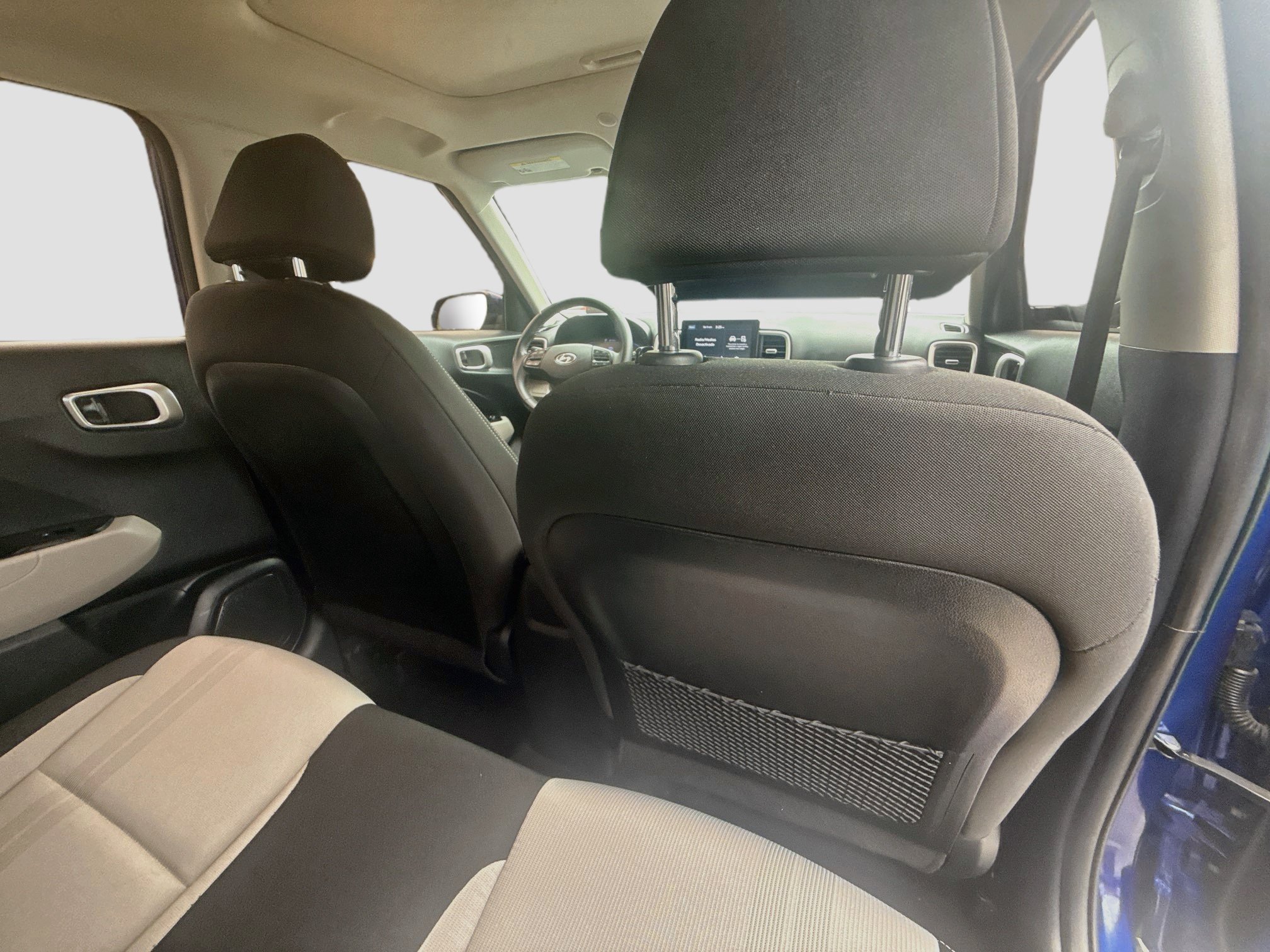 Used 2023 Hyundai Venue SEL FWD image 26