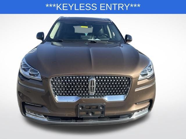 Used 2022 Lincoln Aviator Reserve w/ Equipment Group 201A AWD/4WD image 9