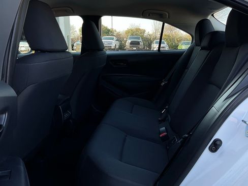 Used 2025 Toyota Corolla LE image 11