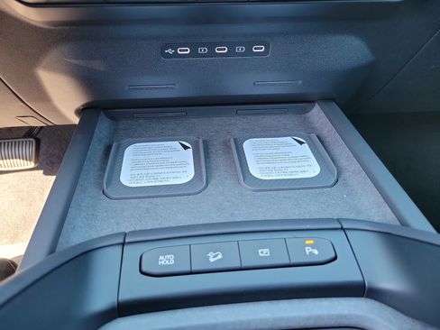 New 2027 Kia Telluride S image 30