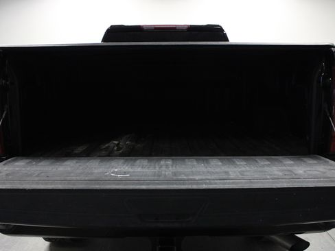 Used 2024 Chevrolet Silverado 2500 Custom image 14