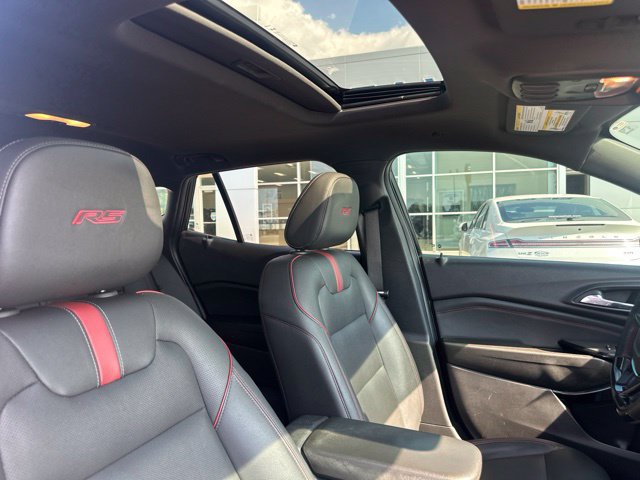 Used 2024 Chevrolet Trax RS w/ Sunroof Package FWD image 9