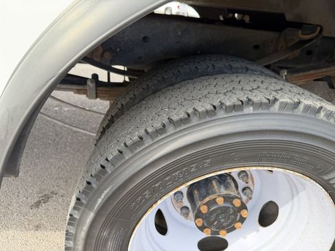 Used 2020 Ford F550 4x4 Regular Cab Super Duty image 5