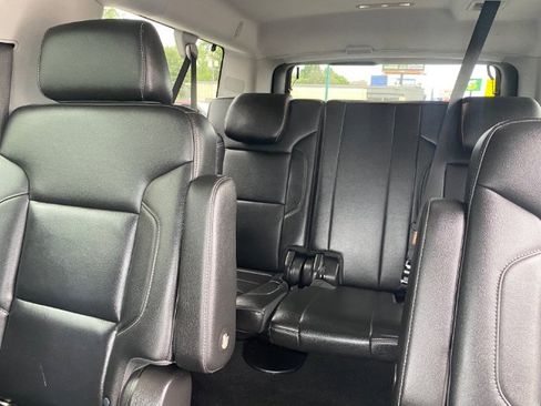 Used 2018 GMC Yukon XL SLT w/ Open Road Package AWD/4WD image 14