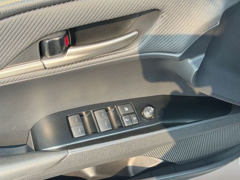 Used 2025 Toyota Camry SE FWD image 21