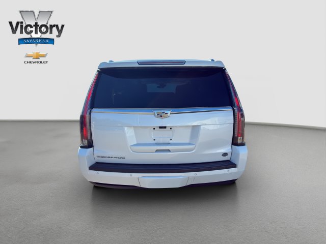 Used 2020 Cadillac Escalade Luxury AWD/4WD image 6