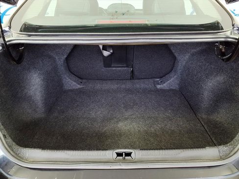 Used 2016 Chrysler 200 Limited w/ Convenience Group image 10