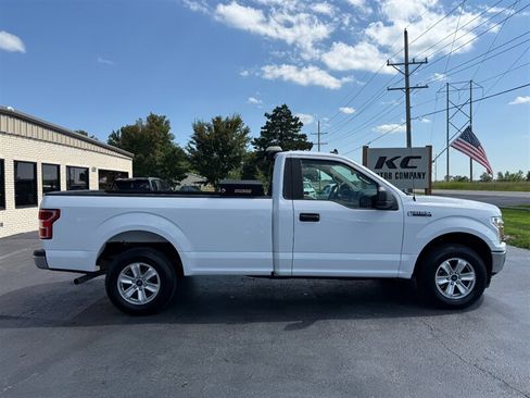 Used 2019 Ford F150 XLT w/ Trailer Tow Package RWD image 6