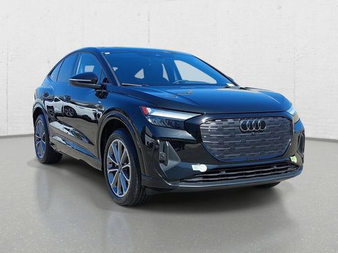 Used 2022 Audi Q4 e-tron Premium Plus AWD/4WD image 3