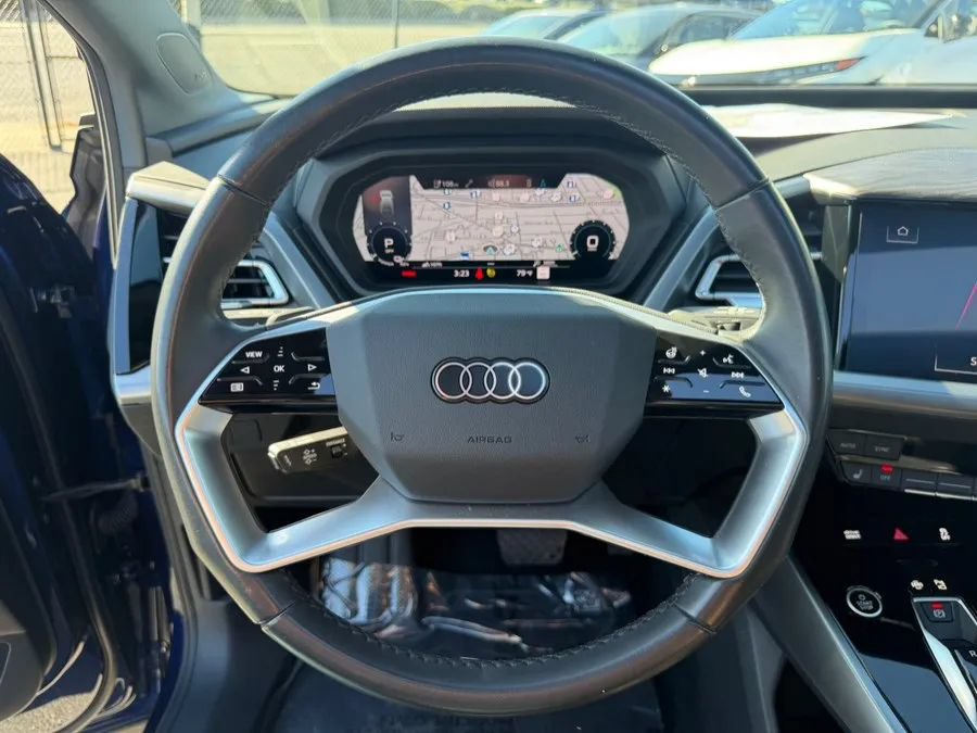 Used 2023 Audi Q4 e-tron Prestige AWD/4WD image 9