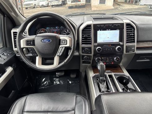 Used 2018 Ford F150 Lariat w/ Equipment Group 502A Luxury image 23