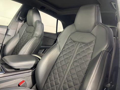 Used 2023 Audi SQ8 Prestige image 21