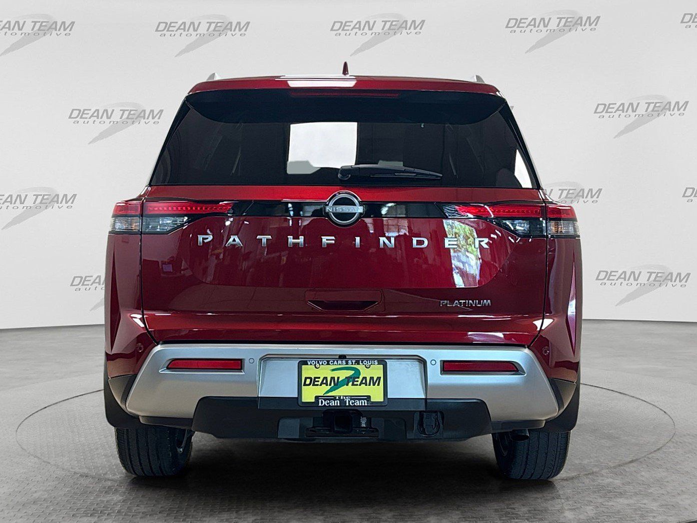 Used 2025 Nissan Pathfinder Platinum FWD image 8
