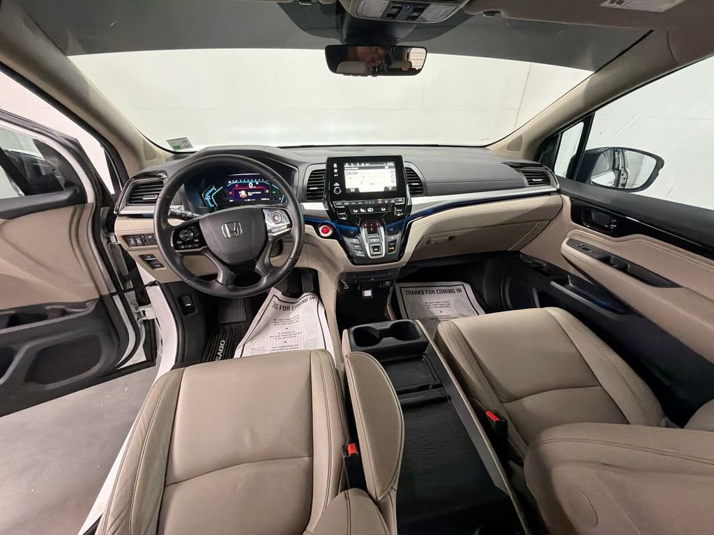 Certified 2024 Honda Odyssey Touring image 21