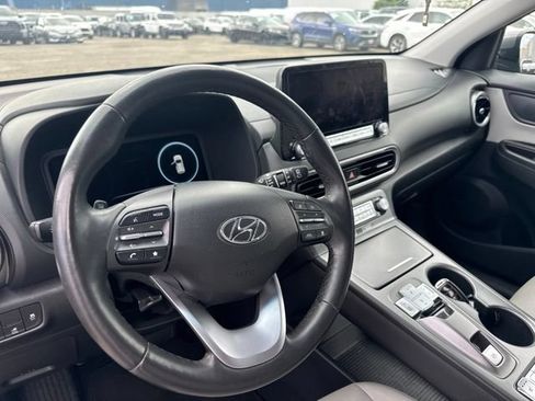 Used 2022 Hyundai Kona Limited w/ Cargo Package FWD image 10