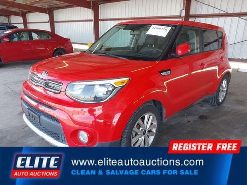 Used 2017 Kia Soul + FWD image 3